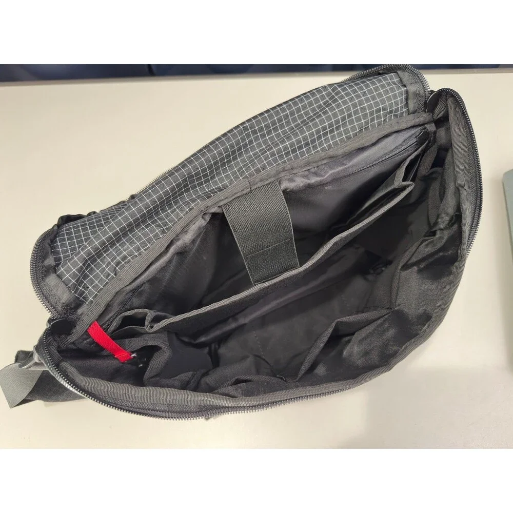 Tactical Geek Cache L7 Messenger Bag 15L EDC PRE-RELEASE SAMPLE w/ TCM9 Insert